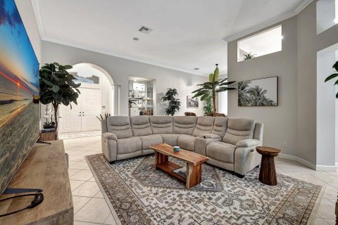House in Port St. Lucie, Florida 2 bedrooms, 220.18 sq.m. № 2087037 - photo 8