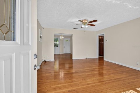 House in Jacksonville, Florida 3 bedrooms, 115.85 sq.m. № 2429368 - photo 5
