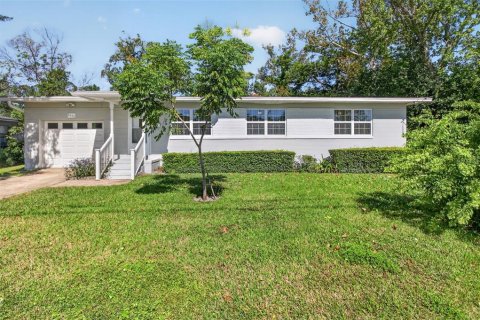 House in Jacksonville, Florida 3 bedrooms, 115.85 sq.m. № 2429368