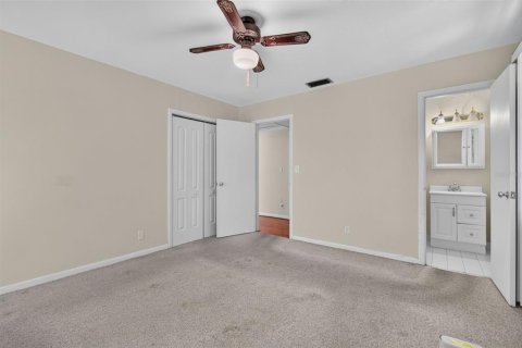 House in Jacksonville, Florida 3 bedrooms, 115.85 sq.m. № 2429368 - photo 23