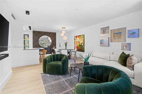 Condo in Wilton Manors, Florida, 2 bedrooms  № 2051545 - photo 5