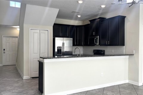 Townhouse in Orlando, Florida 4 bedrooms, 205.13 sq.m. № 1919542 - photo 8