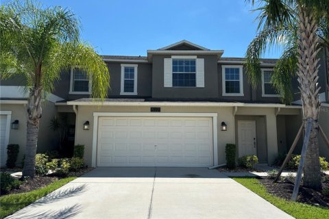 Townhouse in Orlando, Florida 4 bedrooms, 205.13 sq.m. № 1919542 - photo 3