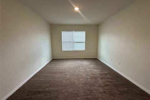 House in Davenport, Florida 4 bedrooms, 173.45 sq.m. № 2096922 - photo 18