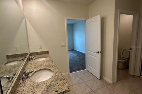 House in Davenport, Florida 4 bedrooms, 173.45 sq.m. № 2096922 - photo 17