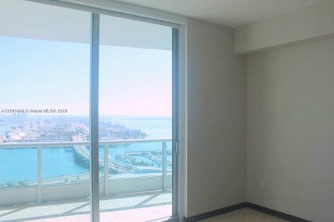 Condominio en venta en Miami, Florida, 1 dormitorio, 84.73 m2 № 1708466 - foto 12