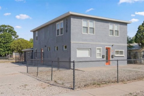Propiedad comercial en Saint Petersburg, Florida 200.67 m2 № 2112247