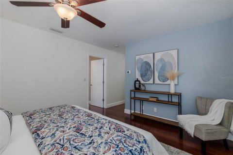 House in Clearwater, Florida 5 bedrooms, 232.63 sq.m. № 1855762 - photo 26