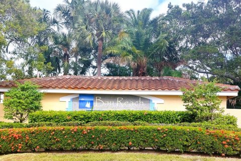 Condo in Lake Park, Florida, 2 bedrooms  № 962290 - photo 1