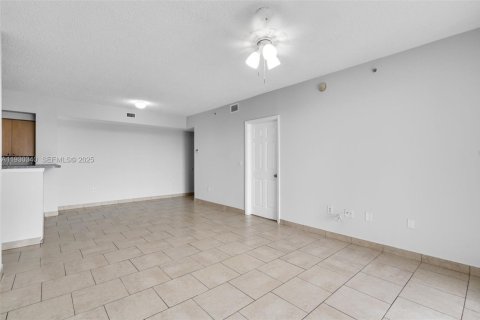 Copropriété à vendre à Miramar, Floride: 3 chambres, 105.91 m2 № 1989116 - photo 6
