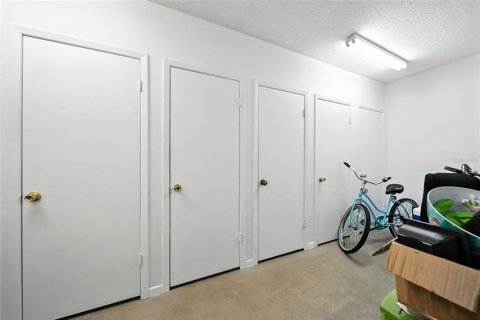 Condo in Seminole, Florida, 2 bedrooms  № 1873428 - photo 18