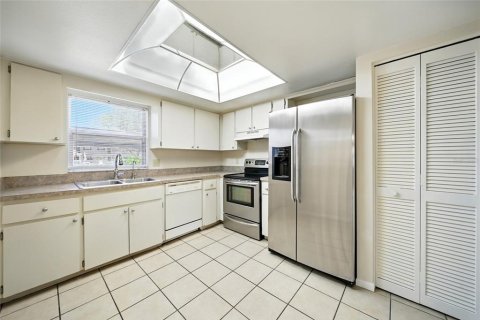 Condo in Seminole, Florida, 2 bedrooms  № 1873428 - photo 4