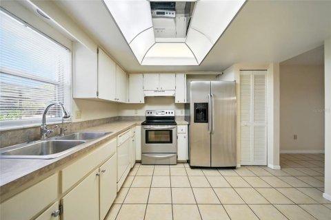 Condo in Seminole, Florida, 2 bedrooms  № 1873428 - photo 3