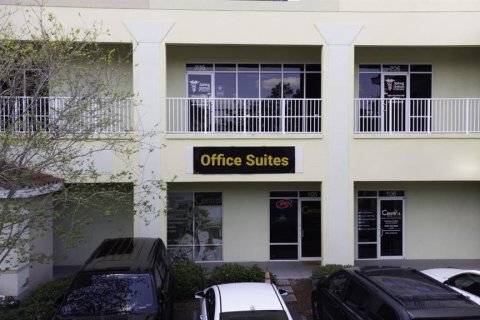 Commercial property in Orlando, Florida 1178 sq.m. № 2330759