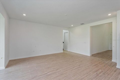Casa en venta en Winter Garden, Florida, 5 dormitorios, 284.75 m2 № 2387534 - foto 4