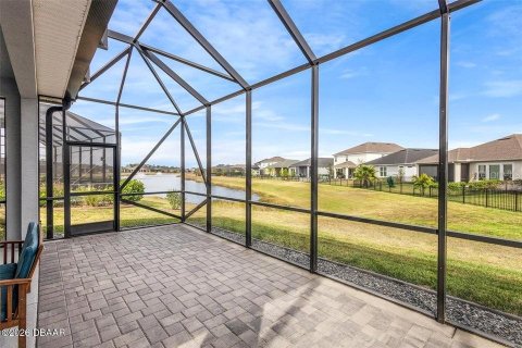 House in Port Orange, Florida 4 bedrooms, 229.28 sq.m. № 2093180 - photo 30