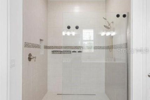 House in Port Orange, Florida 4 bedrooms, 229.28 sq.m. № 2093180 - photo 21