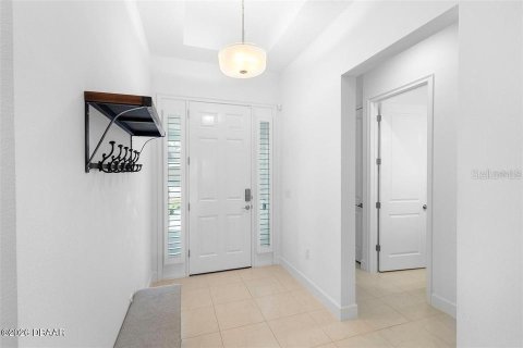 House in Port Orange, Florida 4 bedrooms, 229.28 sq.m. № 2093180 - photo 4