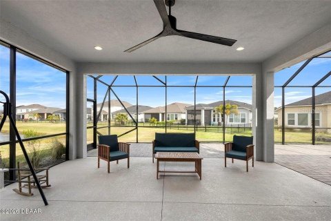 House in Port Orange, Florida 4 bedrooms, 229.28 sq.m. № 2093180 - photo 29