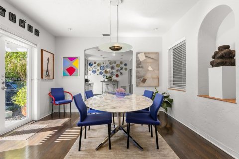 Casa en venta en Miami Shores, Florida, 3 dormitorios, 214.79 m2 № 1965871 - foto 17
