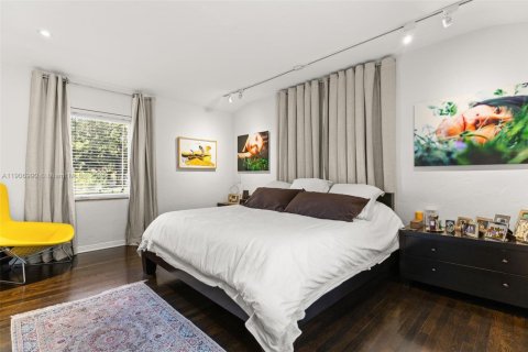 Casa en venta en Miami Shores, Florida, 3 dormitorios, 214.79 m2 № 1965871 - foto 27