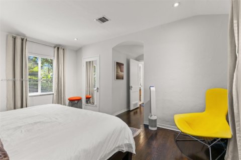 Casa en venta en Miami Shores, Florida, 3 dormitorios, 214.79 m2 № 1965871 - foto 28