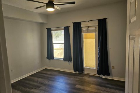 Condo in Tampa, Florida, 1 bedroom  № 2231598 - photo 9