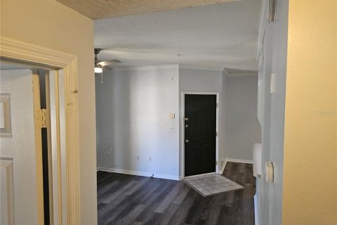 Condo in Tampa, Florida, 1 bedroom  № 2231598 - photo 12