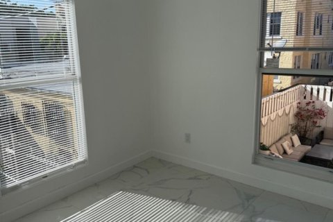 Commercial property in Miami, Florida № 1867649 - photo 19