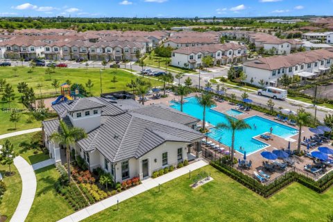 Touwnhouse à vendre à Homestead, Floride: 3 chambres, 137.77 m2 № 2436139 - photo 23