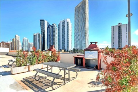 Condominio en alquiler en Sunny Isles Beach, Florida, 2 dormitorios, 114.27 m2 № 2051650 - foto 25