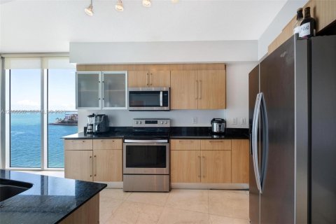 Apartment in Miami, Florida 3 bedrooms, 166.48 sq.m. № 2069582 - photo 5