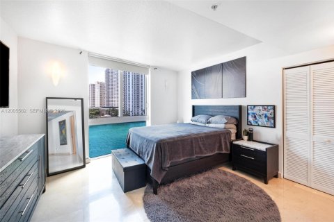 Apartment in Miami, Florida 3 bedrooms, 166.48 sq.m. № 2069582 - photo 16