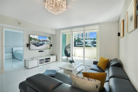 Condominio en venta en Sunny Isles Beach, Florida, 3 dormitorios, 153.1 m2 № 1930107 - foto 7