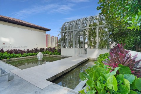 Condominio en venta en Sunny Isles Beach, Florida, 3 dormitorios, 153.1 m2 № 1930107 - foto 2