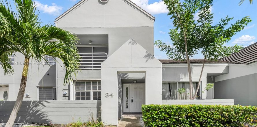 Condo à Miami, Floride, 2 chambres  № 1933379