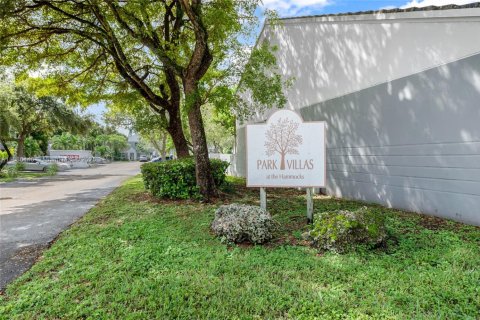 Copropriété à louer à Miami, Floride: 2 chambres, 118.91 m2 № 1933379 - photo 16