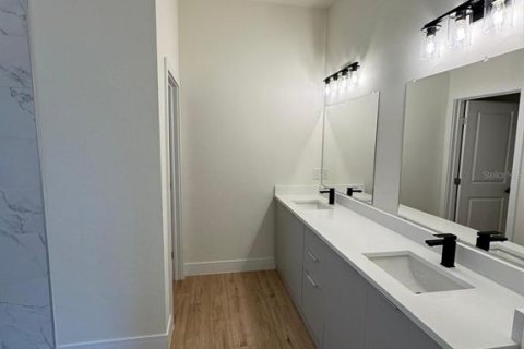 Casa en venta en Port Charlotte, Florida, 4 dormitorios, 200.02 m2 № 1800146 - foto 7