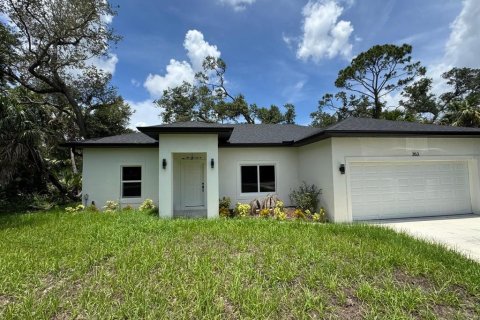 Casa en venta en Port Charlotte, Florida, 4 dormitorios, 200.02 m2 № 1800146 - foto 1