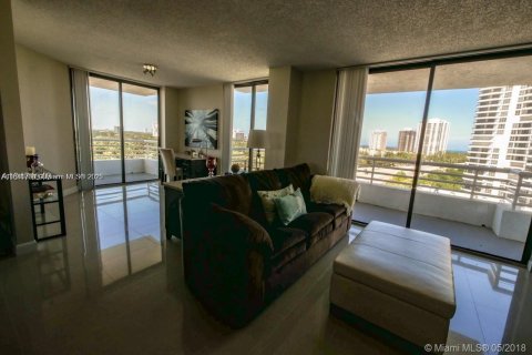 Condo in Aventura, Florida, 2 bedrooms № 1961544 - photo 6