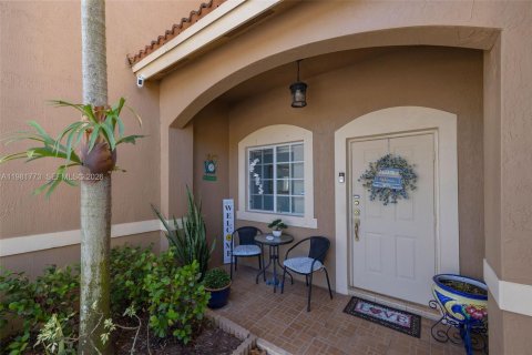 Townhouse in Cutler Bay, Florida 3 bedrooms, 139.73 sq.m. № 2042990 - photo 6