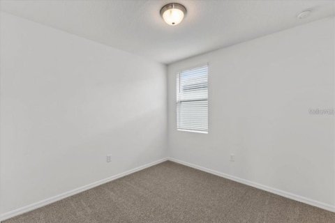 Villa ou maison à louer à Poinciana, Floride: 3 chambres, 137.87 m2 № 2299841 - photo 8