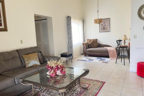 Condo in Orlando, Florida, 2 bedrooms  № 1736547 - photo 8