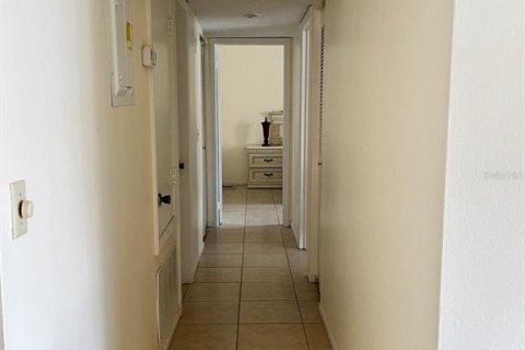 Condo in Orlando, Florida, 2 bedrooms  № 1736547 - photo 17
