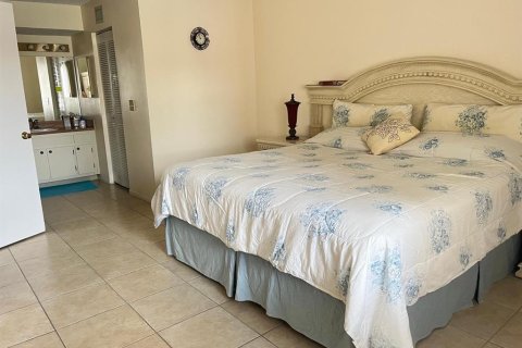 Condo in Orlando, Florida, 2 bedrooms  № 1736547 - photo 2