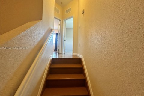 Снять в аренду кондоминиум в Дорал, Флорида 2 спальни, 104.33м2, № 1988941 - фото 11