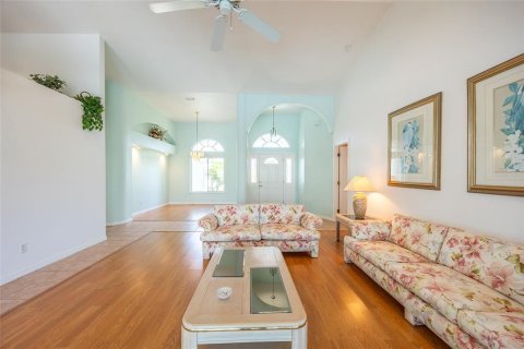 Casa en venta en Cape Coral, Florida, 3 dormitorios, 205.31 m2 № 1907613 - foto 5
