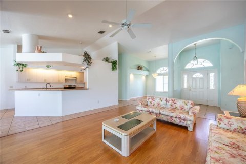 Casa en venta en Cape Coral, Florida, 3 dormitorios, 205.31 m2 № 1907613 - foto 23