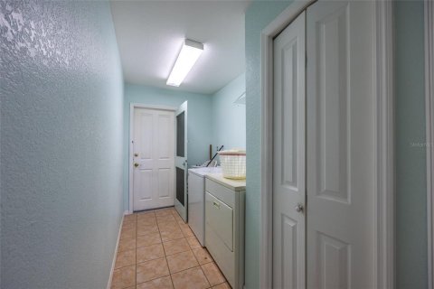 Casa en venta en Cape Coral, Florida, 3 dormitorios, 205.31 m2 № 1907613 - foto 12