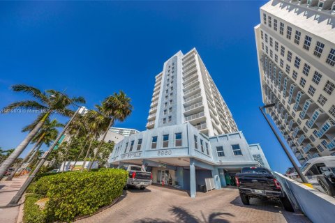 Copropriété à vendre à Miami Beach, Floride: 1 chambre, 62.8 m2 № 1738878 - photo 28